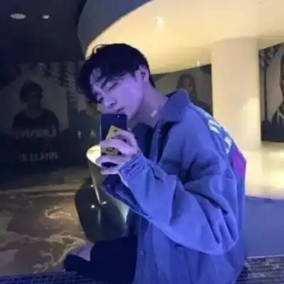 隗逸馨